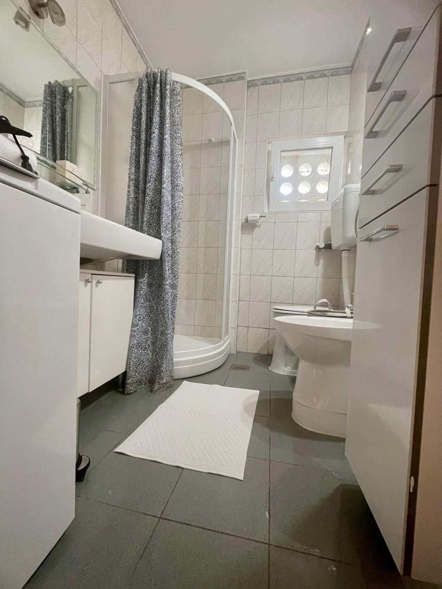 Dinka Old Town Apartment With Sea View 特罗吉尔 外观 照片