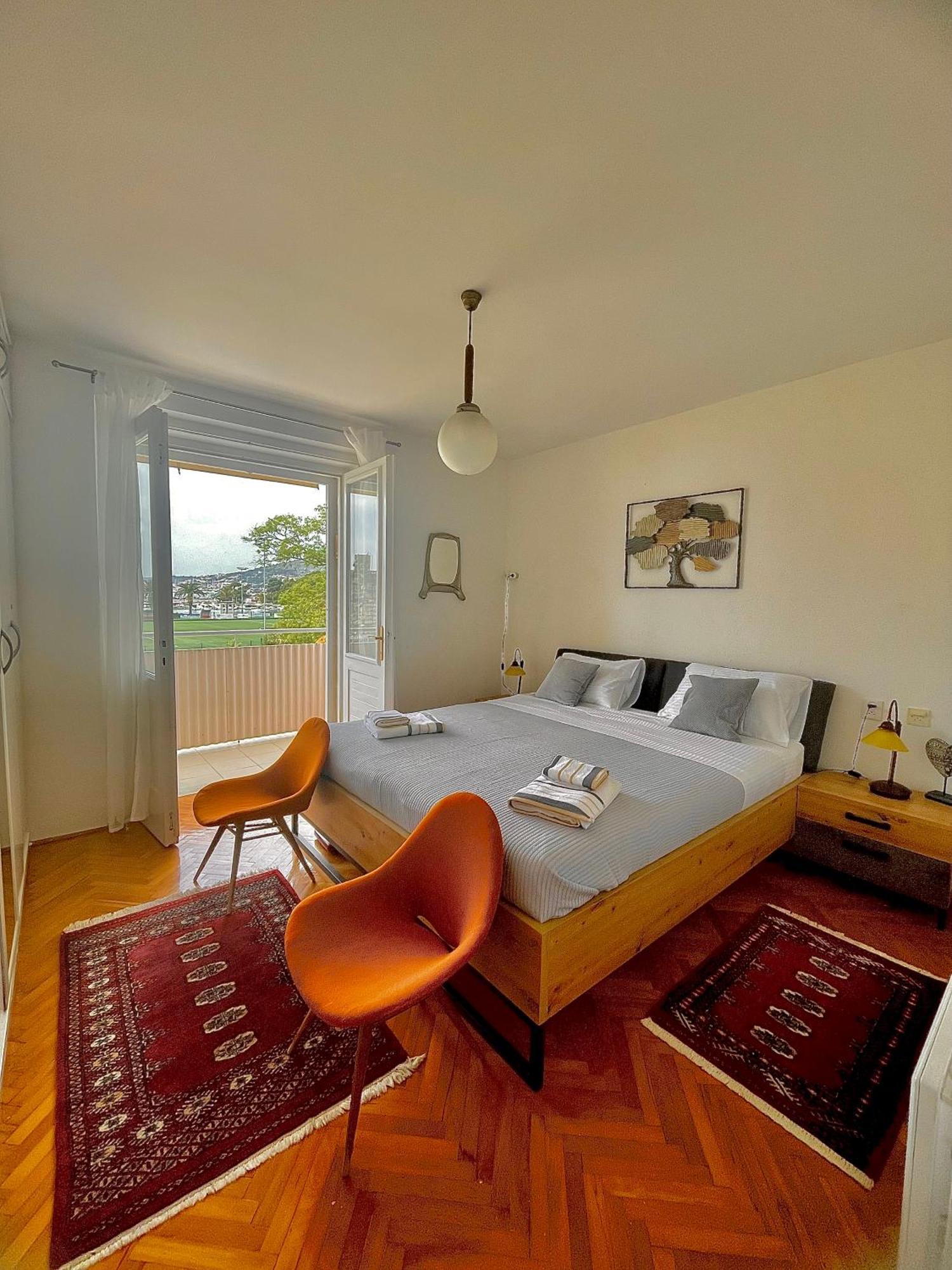 Dinka Old Town Apartment With Sea View 特罗吉尔 外观 照片