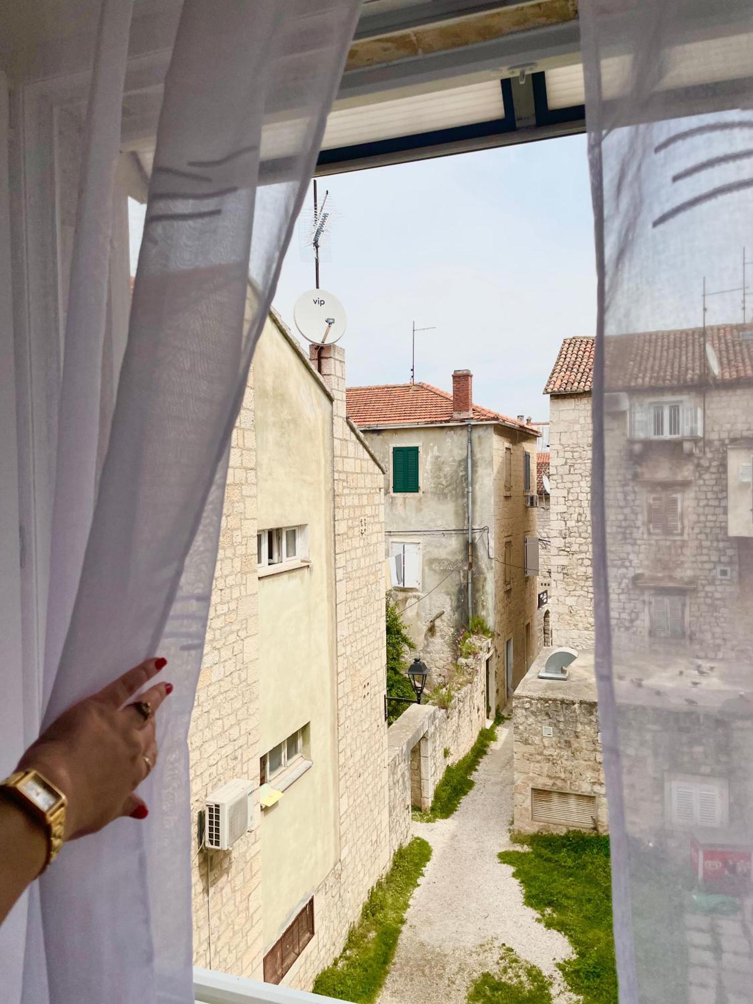 Dinka Old Town Apartment With Sea View 特罗吉尔 外观 照片